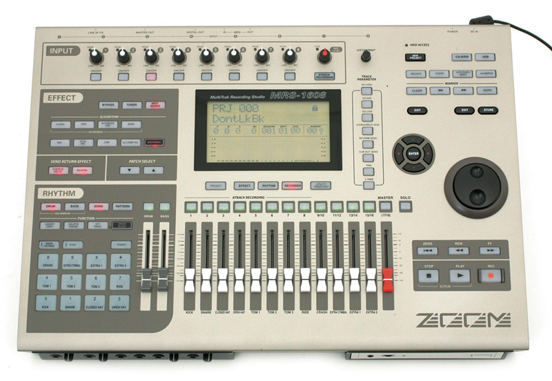 ZOOM MRS1608