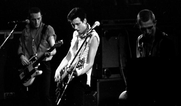 Riff van de maand: The Clash - Should I Stay Or Should I Go