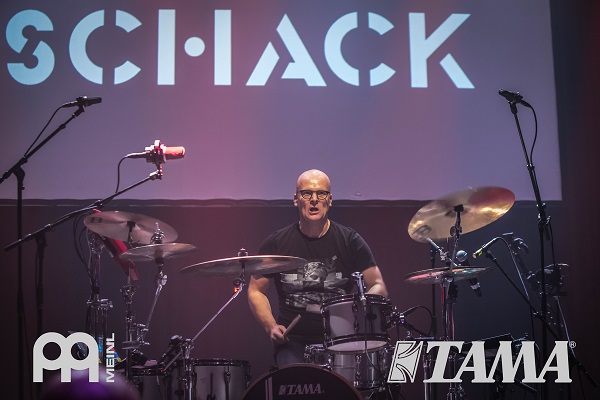 Michael Schack’s #pushyourdrumming Acoustic Tama/Meinl tour is in volle gang